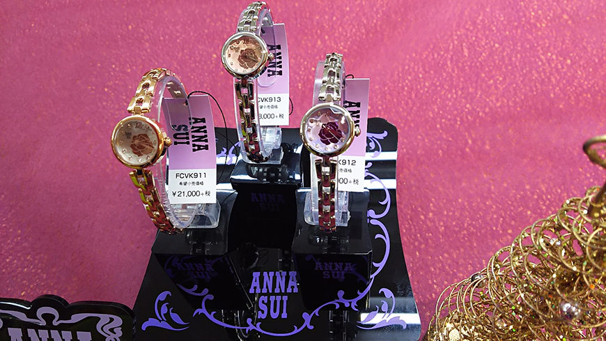 クリスマスギフトに最適なANNASUI