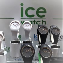 ice watch 大量入荷！！