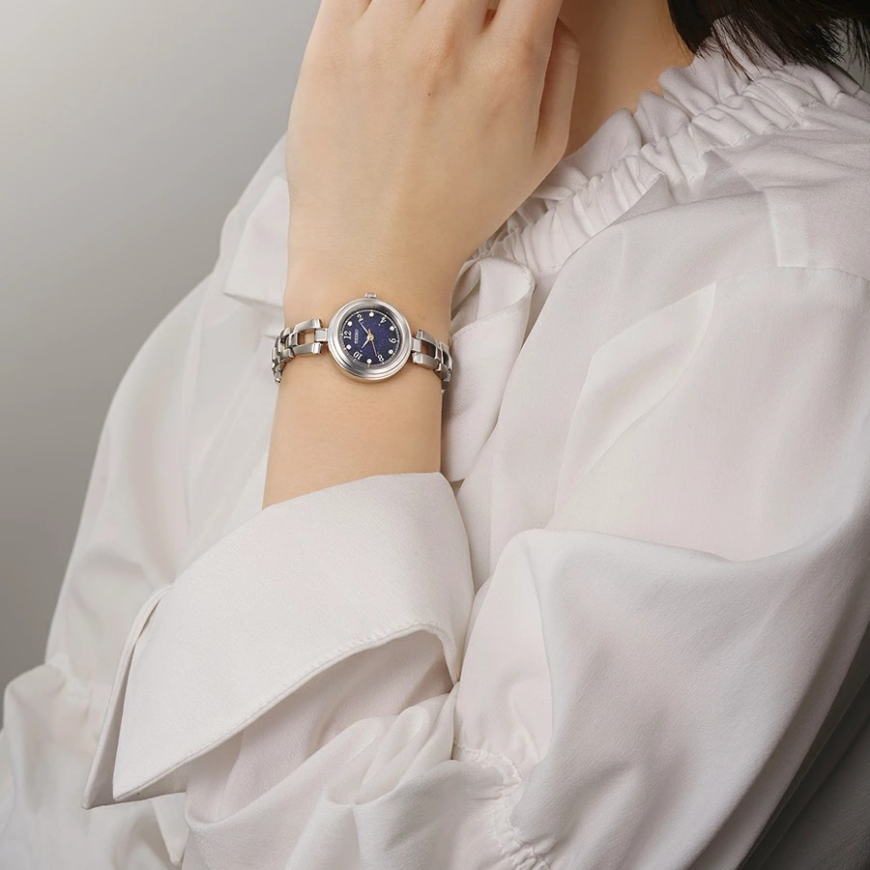 セイコーセレクションより、華奢なソーラー電波時計登場！