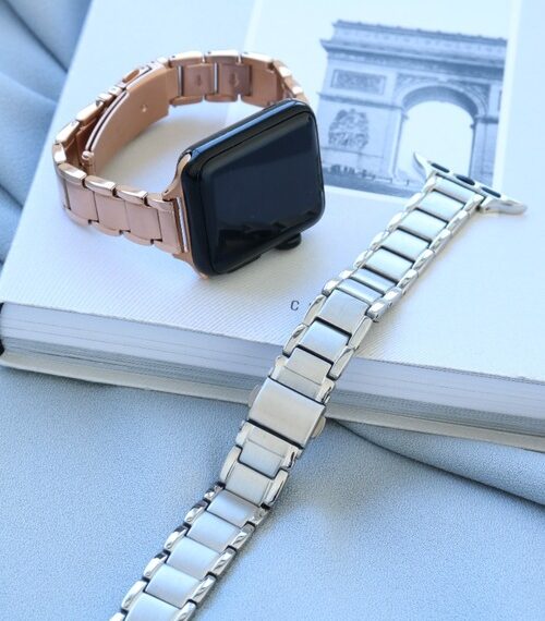 アップルウオッチバンドの取り扱い始めました!!